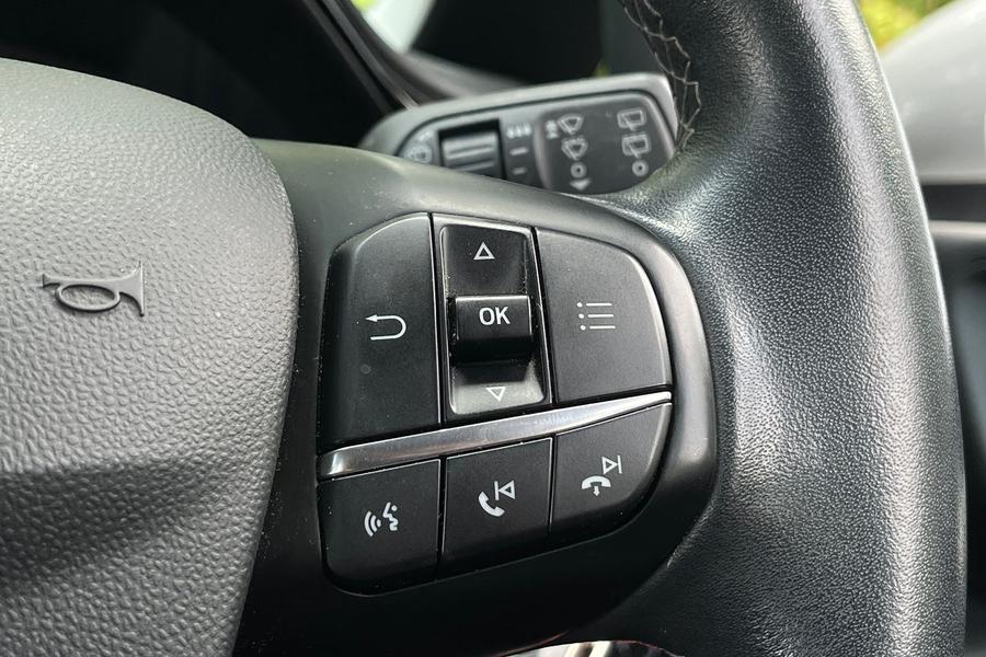 Ford Fiesta Photo autoimg-53eae40f803aabbf4f2e362a35012ec42cbd66c4.jpg