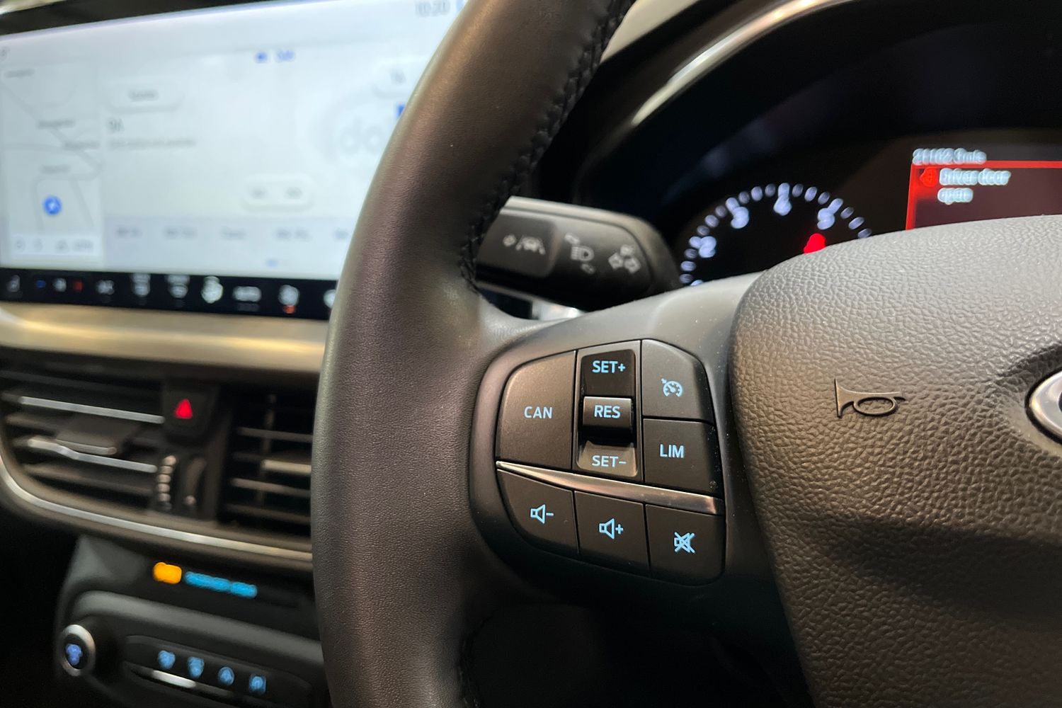 Ford FOCUS Photo 27