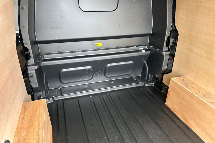 Used FORD TRANSIT CUSTOM MT75FFE 30