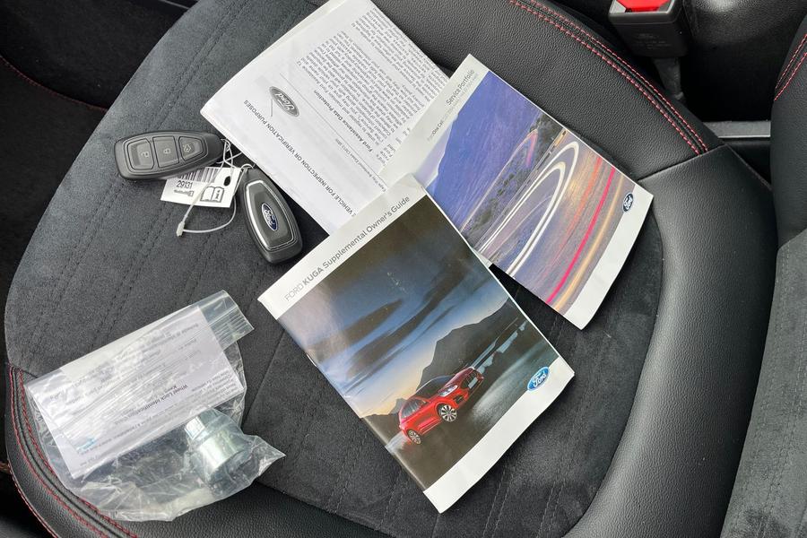 Ford Kuga Photo autoimg-53fc8f5715e2d65f6c79d1810c5e1181dbea9a4f.jpg