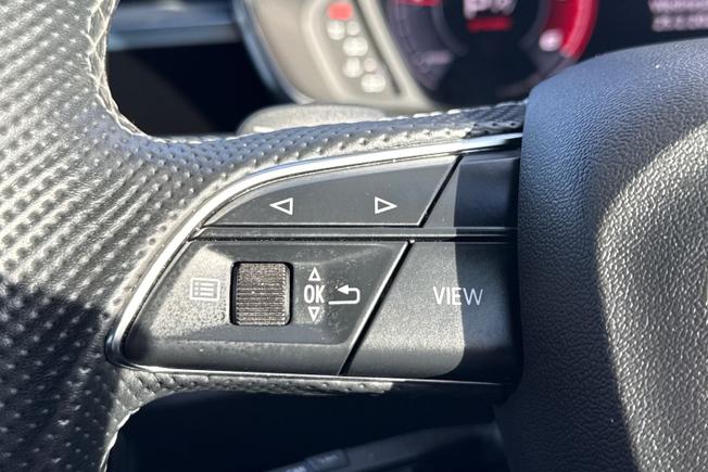 AUDI Q3 Photo 16