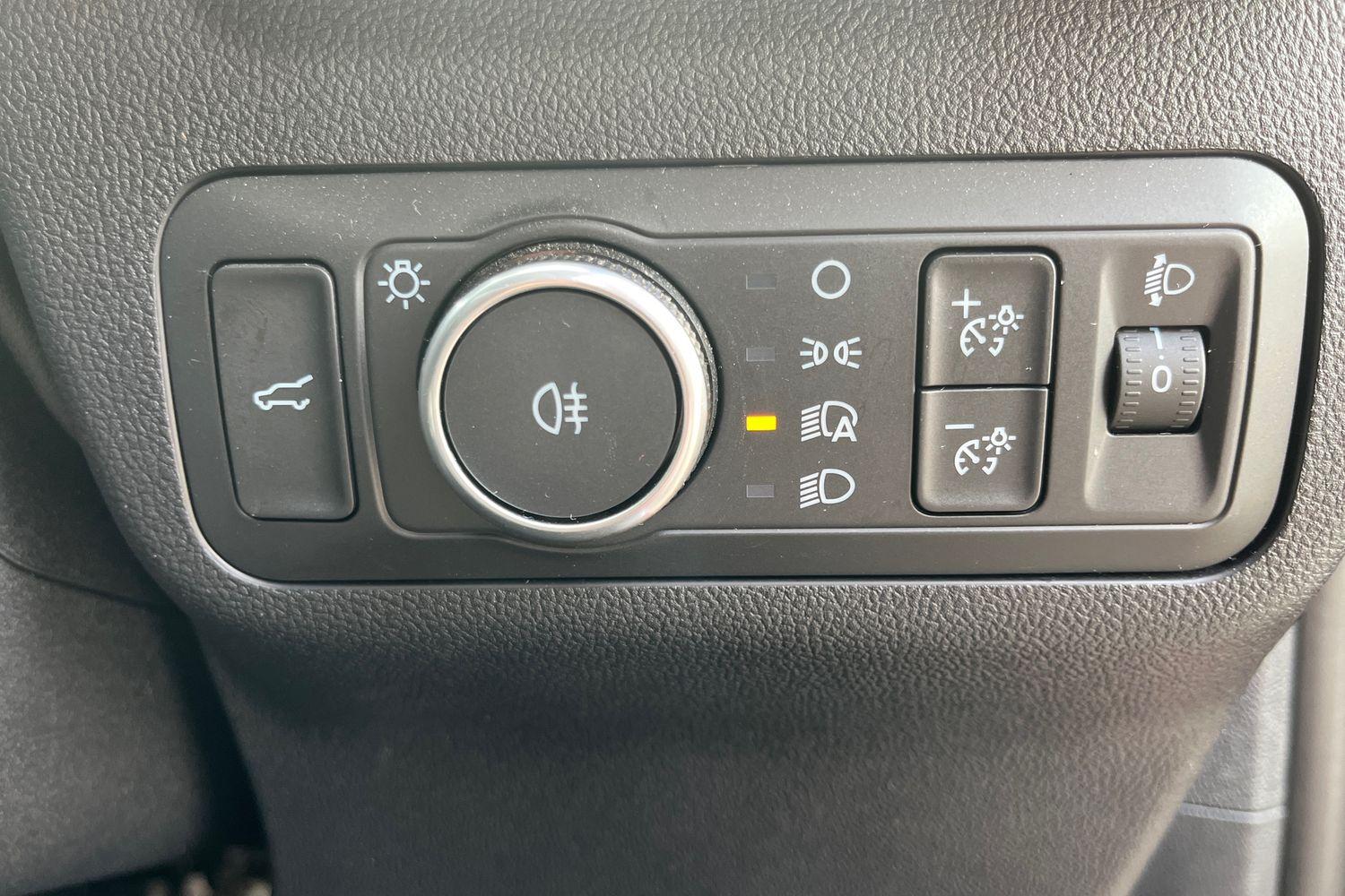 Ford KUGA Photo 28