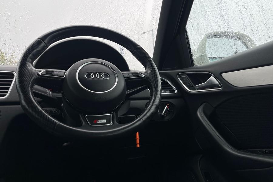 Audi Q3 Photo autoimg-5404a07a09082a50eb8a3105fb74f9566858f98f.jpg