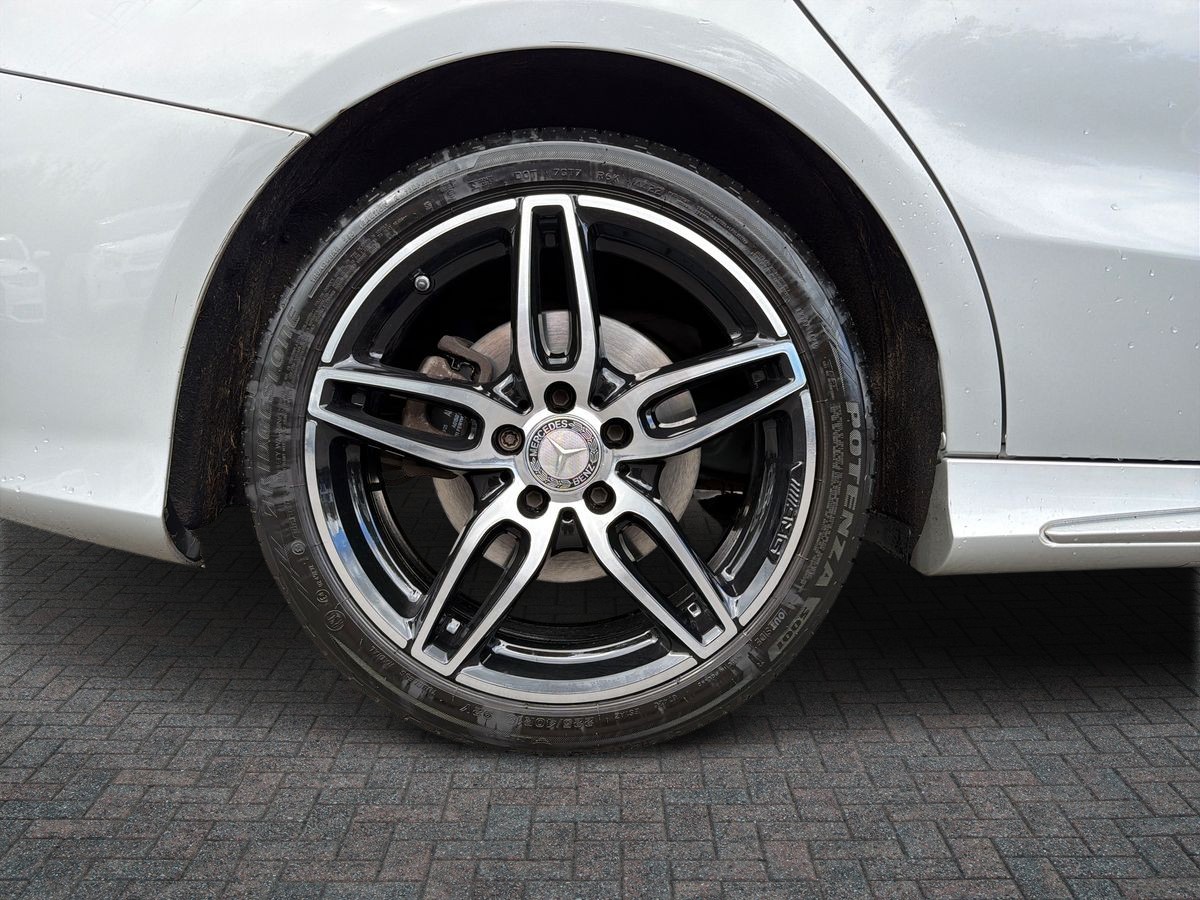 Mercedes-Benz CLA Photo autoimg-5404a675e9db701bcc806fd5cec187ff35d0fbe7.jpg