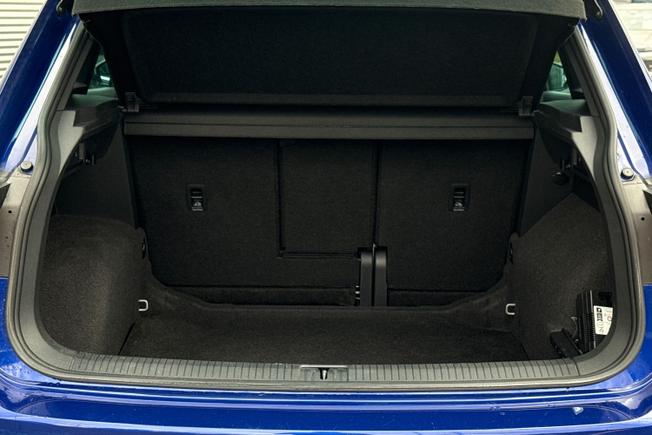 VOLKSWAGEN Tiguan Photo 12