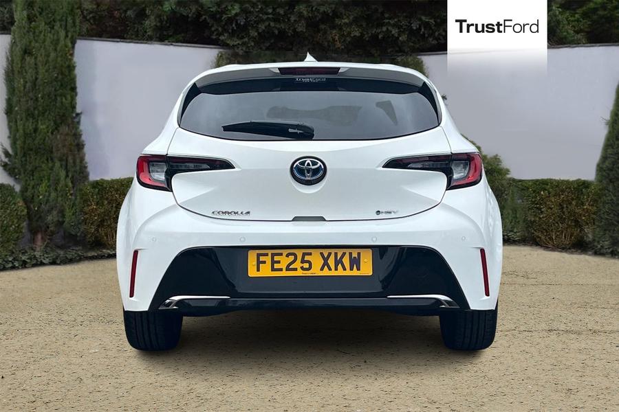 Toyota Corolla Photo autoimg-540e9b7fdd0b54467c832f039da68e1688dc52ab.jpg