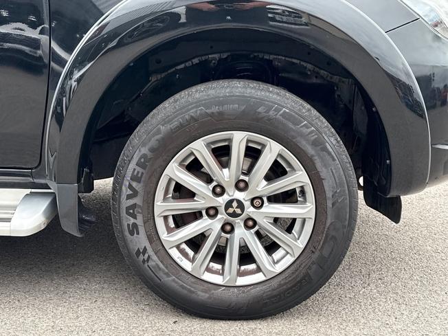 MITSUBISHI L200 Photo 5