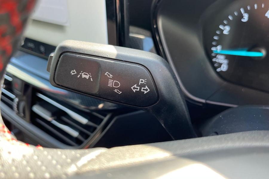 Ford Focus Photo autoimg-54126bfde3d43d7d8d69cfcf58de27fa58f19526.jpg