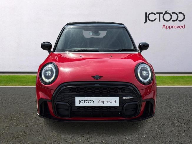 MINI Hatch Photo 8