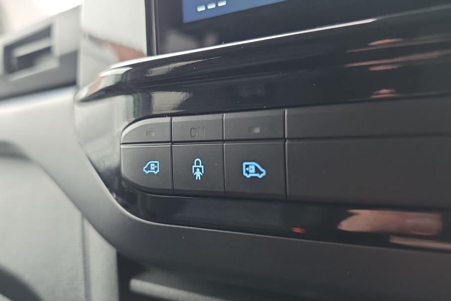 Used Ford E-TRANSIT CUSTOM WO25TSX 35