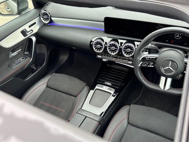 MERCEDES-BENZ A Class Photo 31