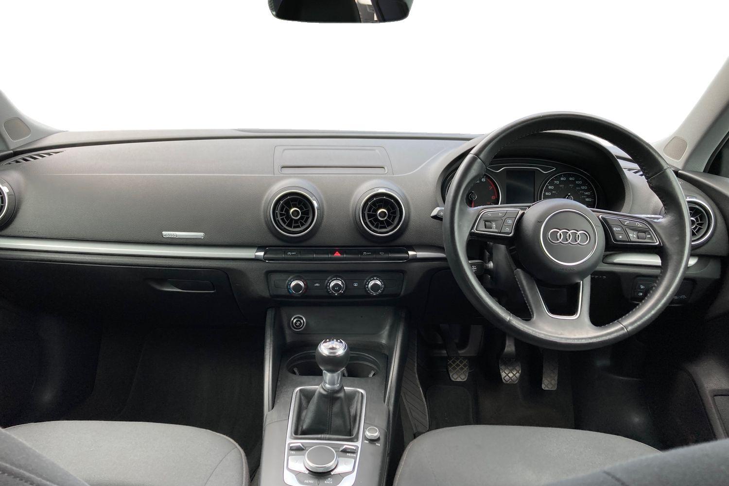 Audi A3 Photo 8