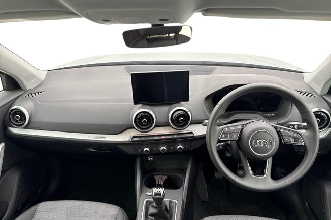 AUDI Q2 Photo 10