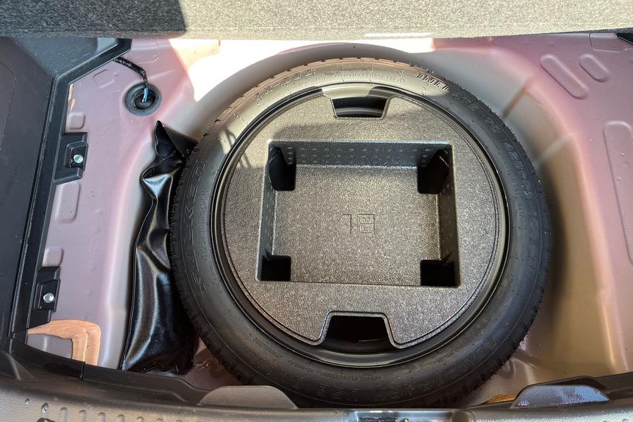 Toyota YARIS Photo autoimg-5423c6639013af990d67c146a11e7a456708d84d.jpg