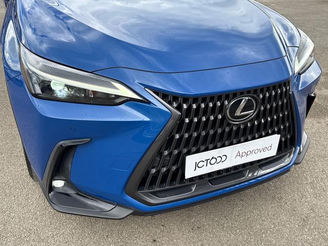 LEXUS Nx Photo 32