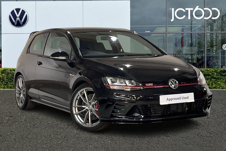 Used 2017 VOLKSWAGEN Golf GTI Clubsport S 2.0 TSI 310 PS 6-speed manual 3 Door Deep Black at JCT600