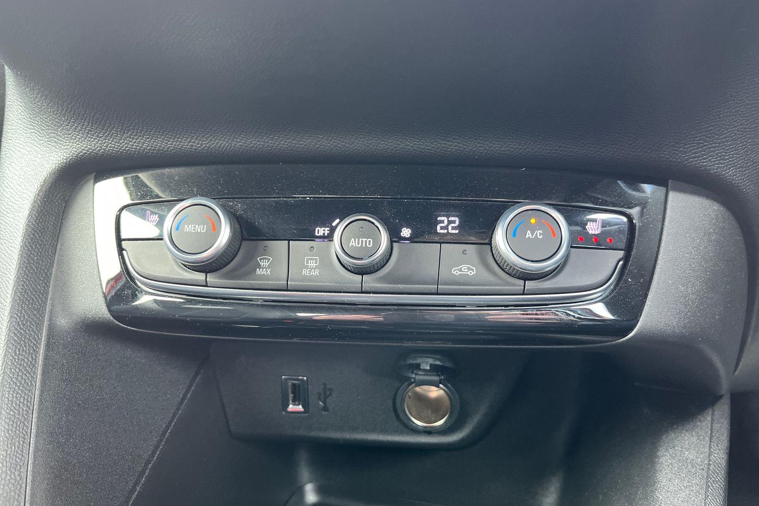 Vauxhall CORSA Photo 31