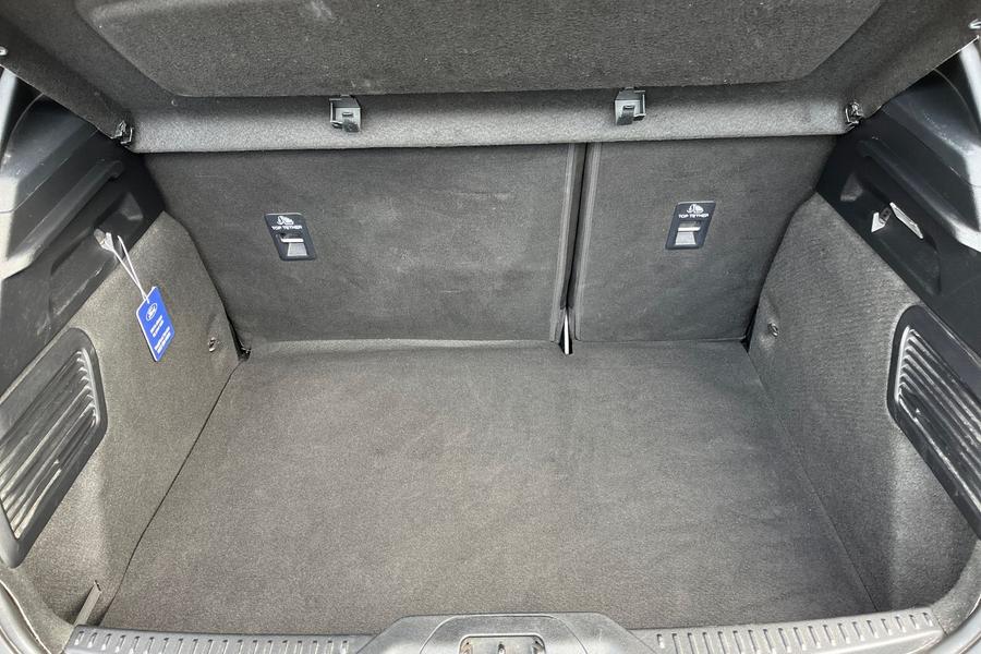 Ford FOCUS Photo autoimg-54385a6f2f865813481137743f2b15ae207c9c84.jpg