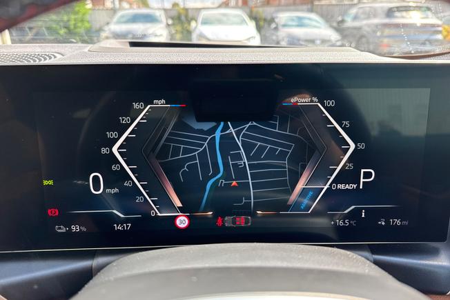 BMW I4 Photo 15