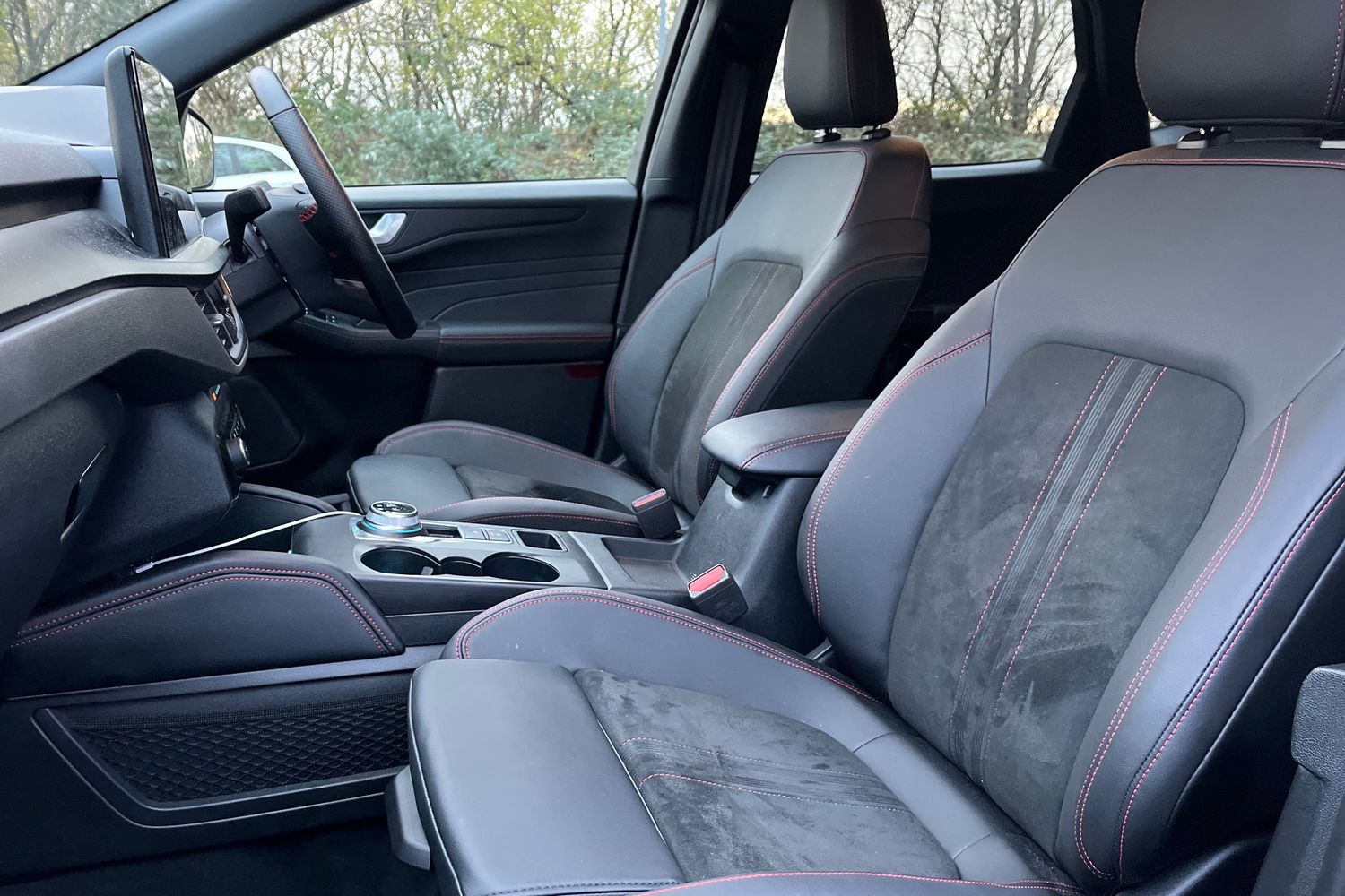 Ford KUGA Photo 18