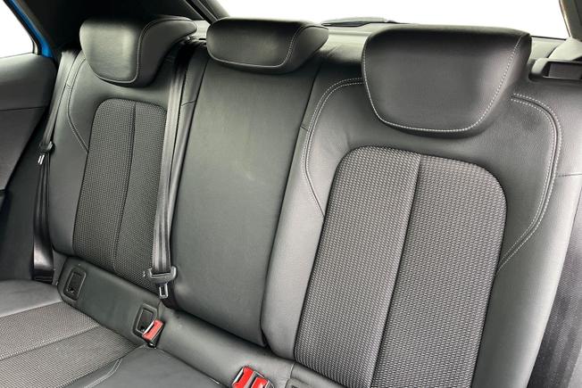 AUDI Q2 Photo 9
