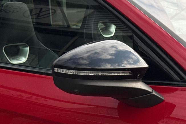 VOLKSWAGEN Passat Photo 20