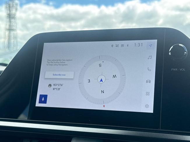 LEXUS Ux Photo 34
