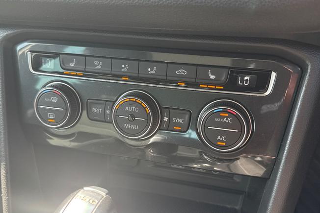 VOLKSWAGEN Tiguan Photo 50