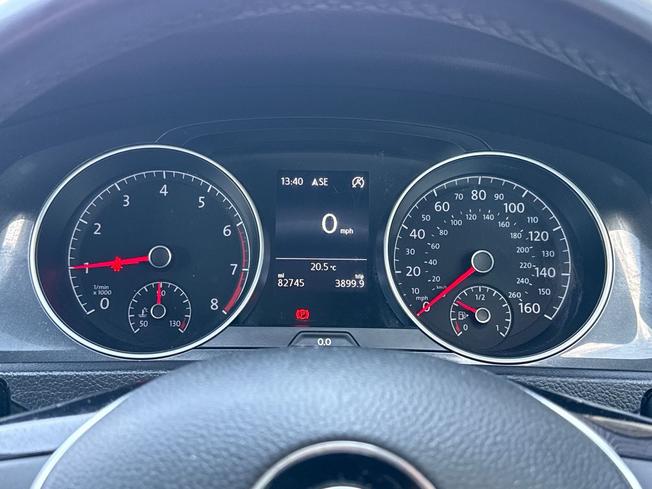 VOLKSWAGEN Golf Photo 15
