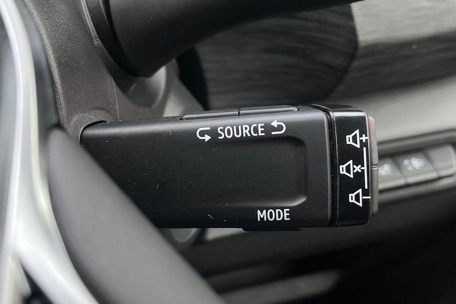 Used Renault TRAFIC YE25NDC 30