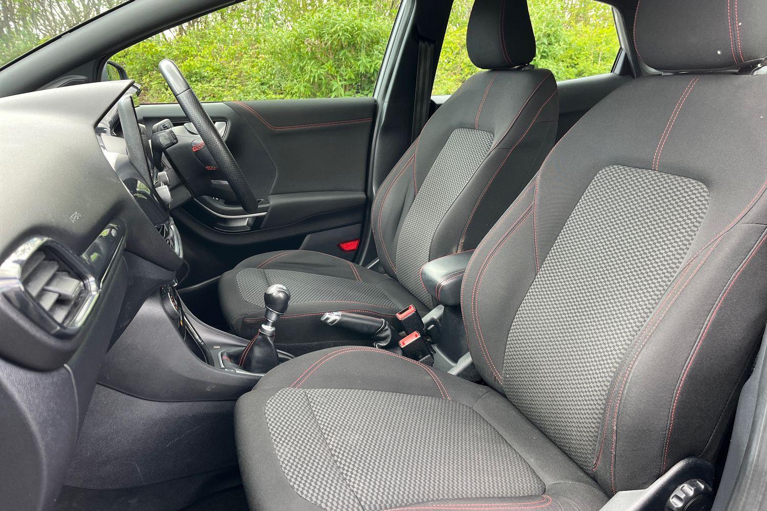 Ford PUMA Photo 18