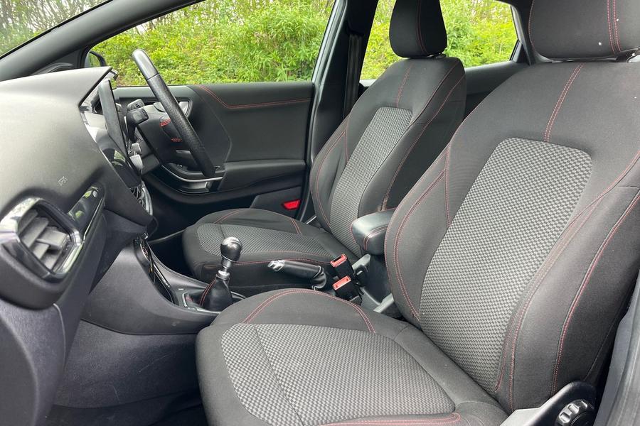 Ford PUMA Photo autoimg-5444f1c3f2679af4dae7e04a996e0fe6a4503d24.jpg