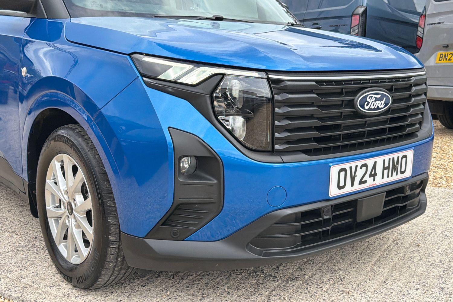 Ford TRANSIT COURIER Photo 38