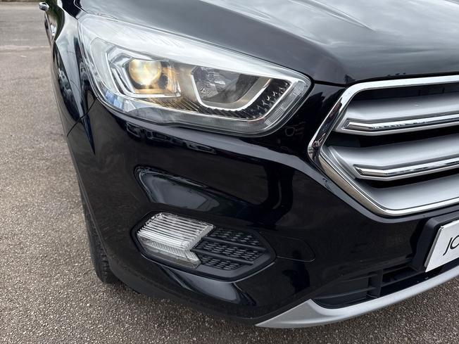 FORD Kuga Photo 30