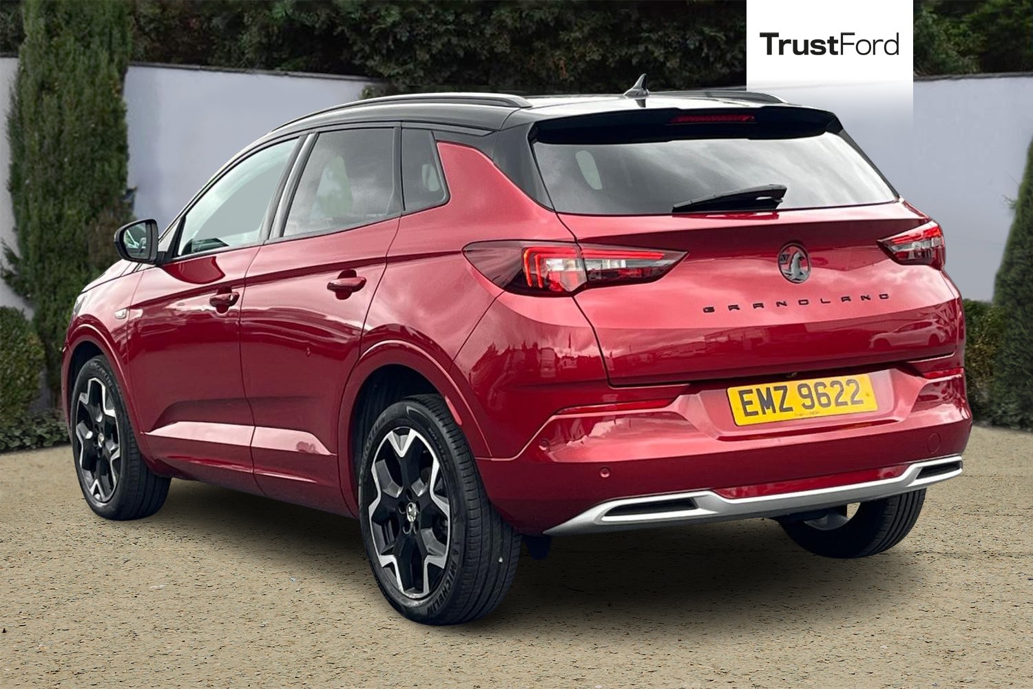 Vauxhall Grandland Photo 1