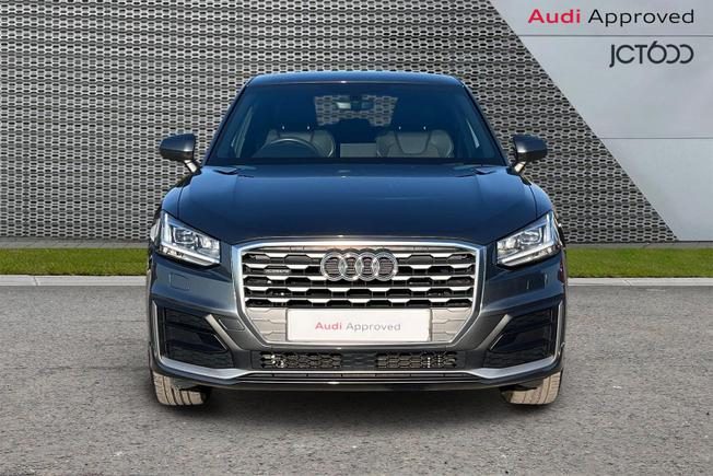 Audi Q2 Photo 8
