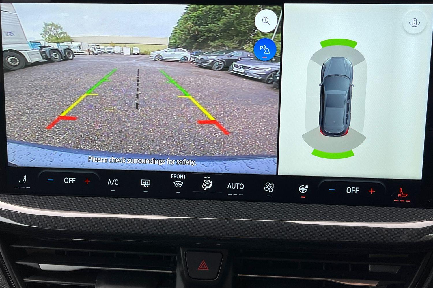 Ford FOCUS Photo 31