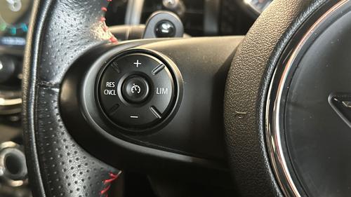 MINI Hatch Photo autoimg-544e8f751b313e8f4a69014615efaa2573fe4e36.jpg