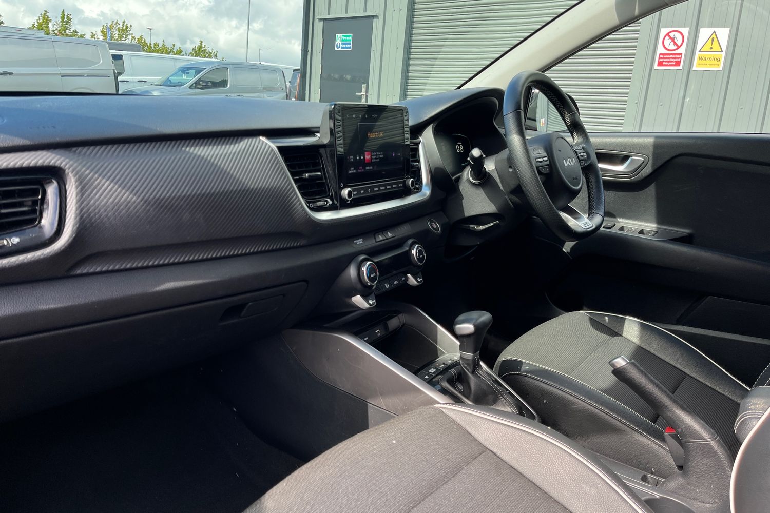 Kia STONIC Photo 17