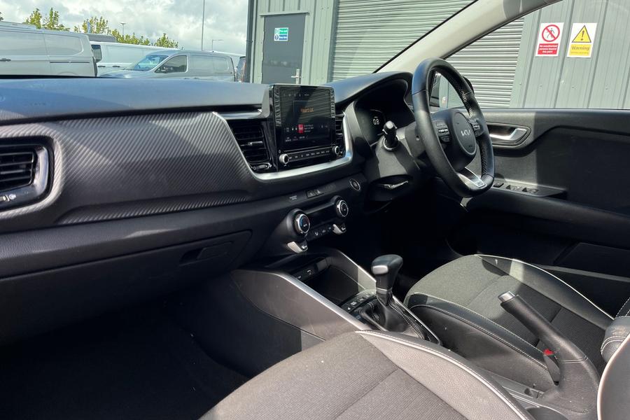Kia STONIC Photo autoimg-5451822d916556a893f5686ea4d01b30b5319d06.jpg