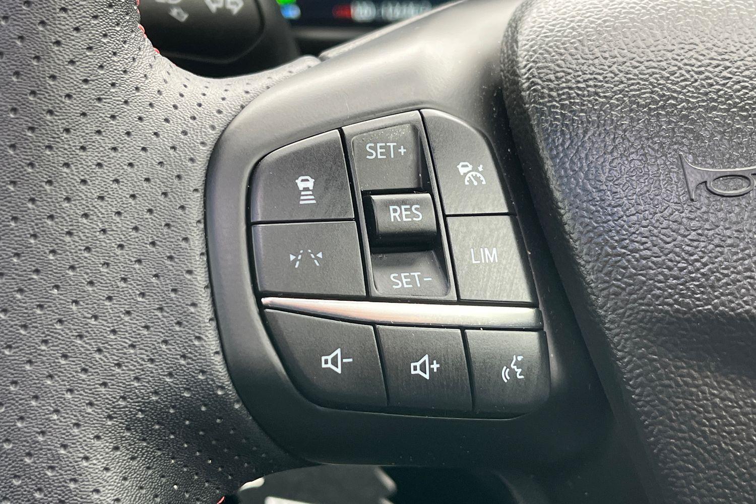 Ford KUGA Photo 29