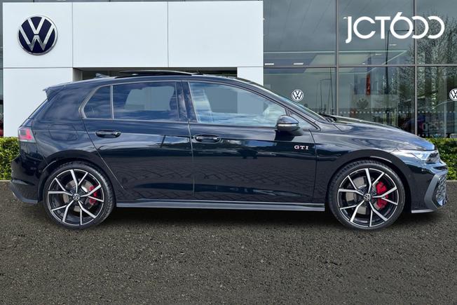 VOLKSWAGEN Golf Photo 4