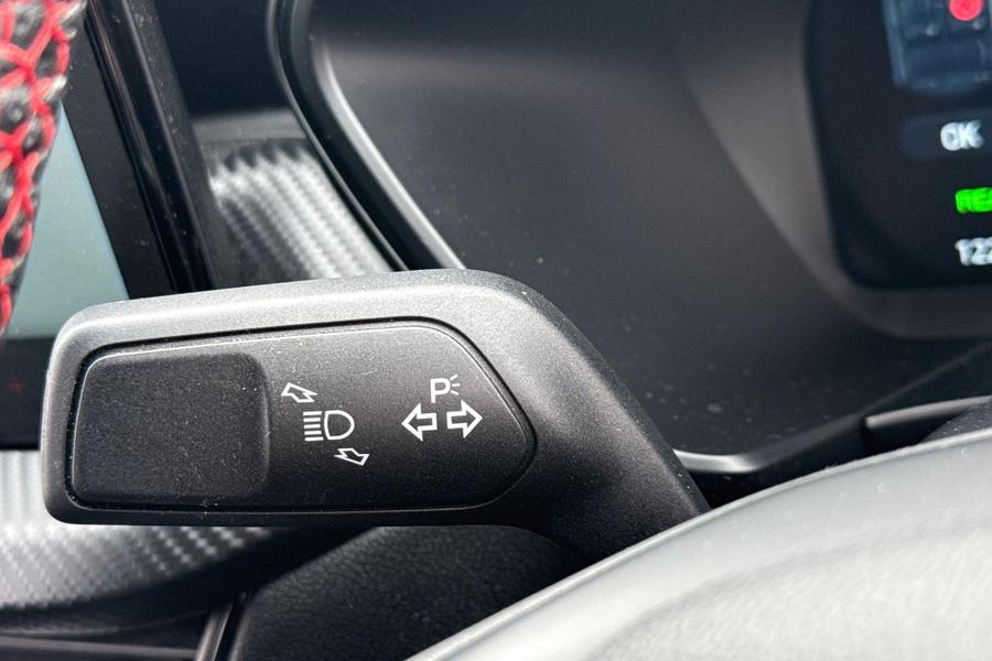 Ford KUGA Photo autoimg-545548a78244ff438d4f31e82650964076028c78.jpg