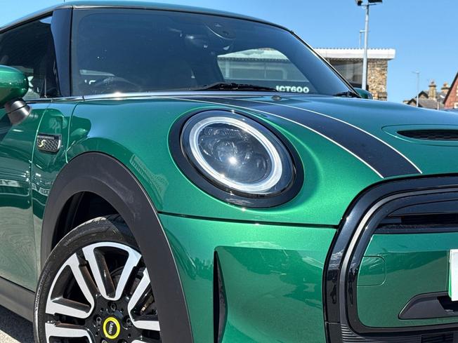 MINI Electric Hatch Photo 19