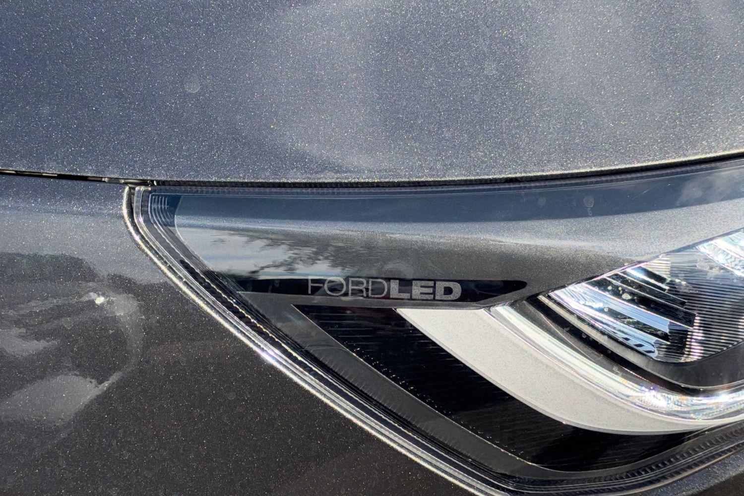 Ford FOCUS Photo 24