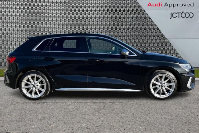 AUDI S3 Photo 4