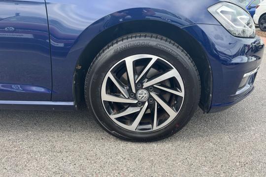 Volkswagen Golf Photo autoimg-5460b65ed282a994c16053e6cc29056adb246c9f.jpg