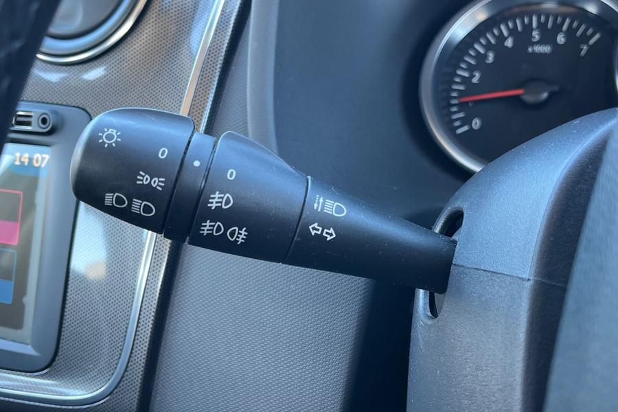 Dacia Sandero Stepway Photo autoimg-5460f6167b4009ae28117c8594252a94b70810ae.jpg