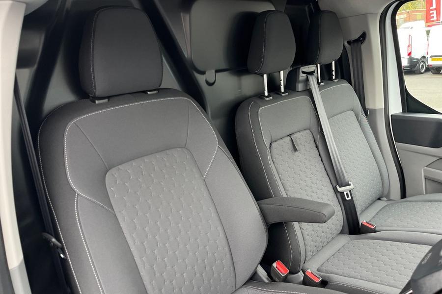 Ford TRANSIT CUSTOM Photo autoimg-54639d5efa713dfedd9d9bd848db0d1a630cd42d.jpg