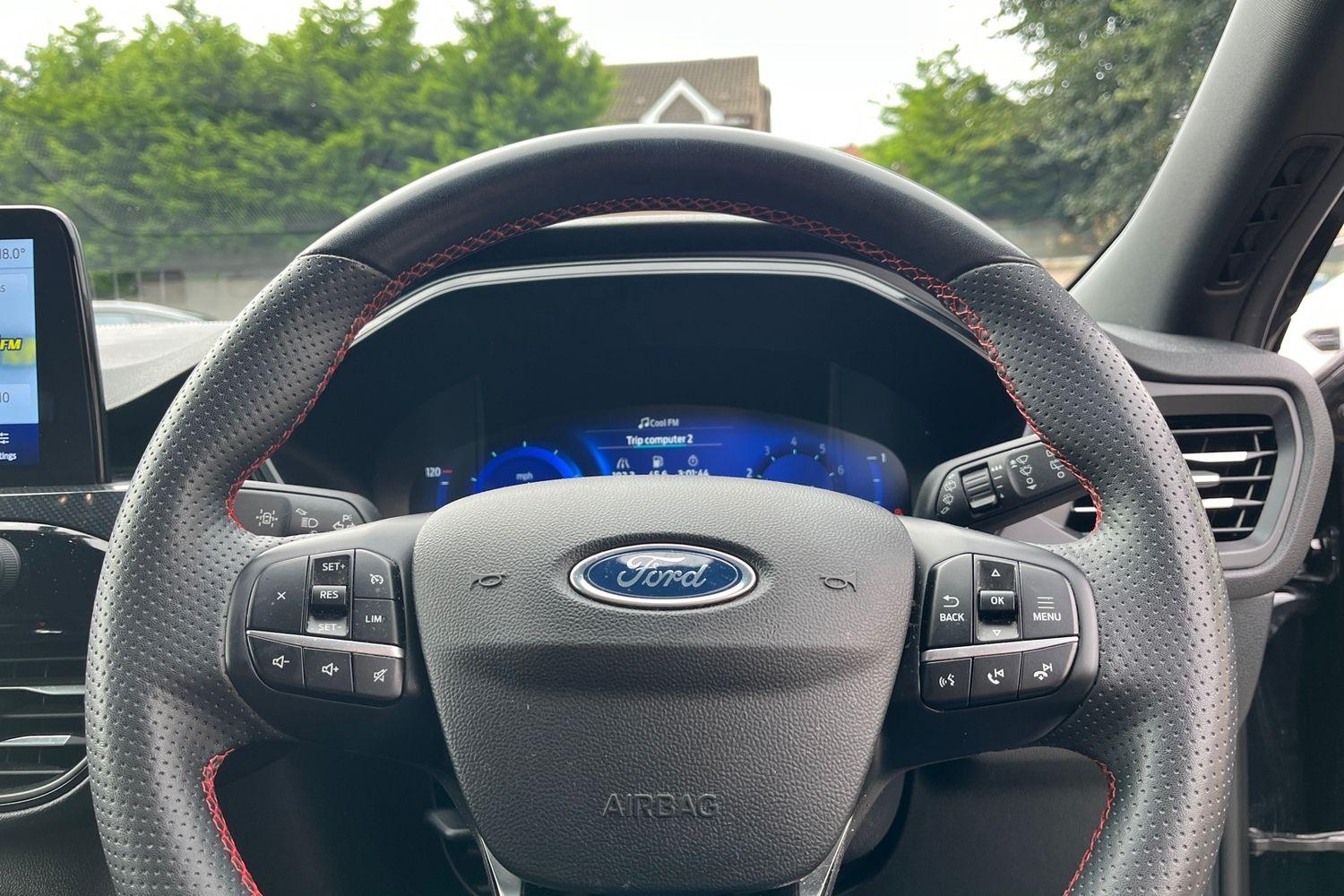 Ford KUGA Photo 11